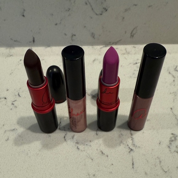 MAC Cosmetics Viva Glam Arianna Grande Lipstick and Lip Gloss Set - Picture 2 of 6
